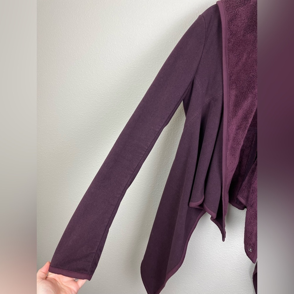 Lululemon Women's 10 Presence Of Mind Jacket Bordeaux Drama Drape Fleece Lined - Picture 3 of 16
